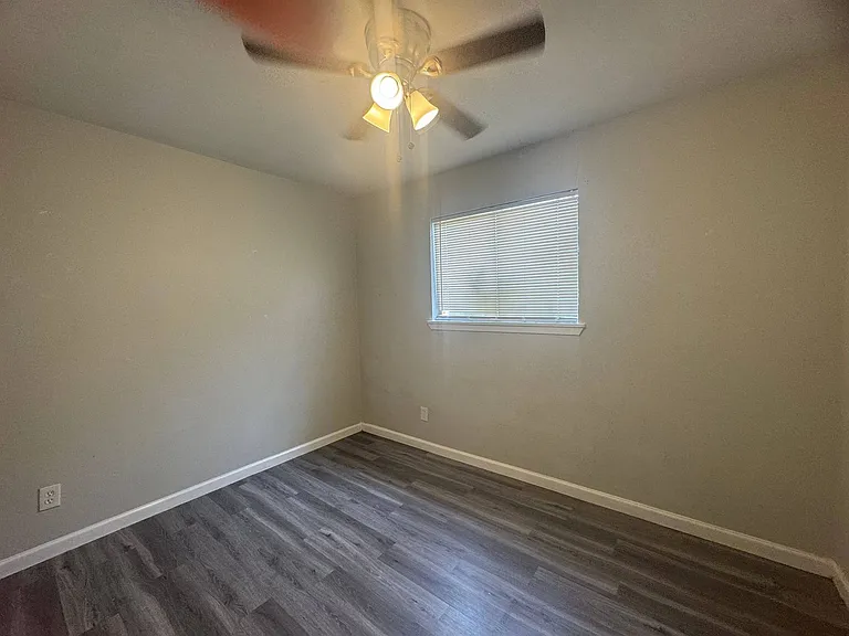 204 W Garden Dr — Photo 18