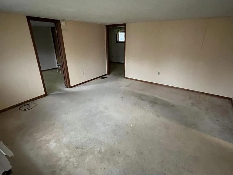 202 Saint Clair Ave SW #R — Photo 2