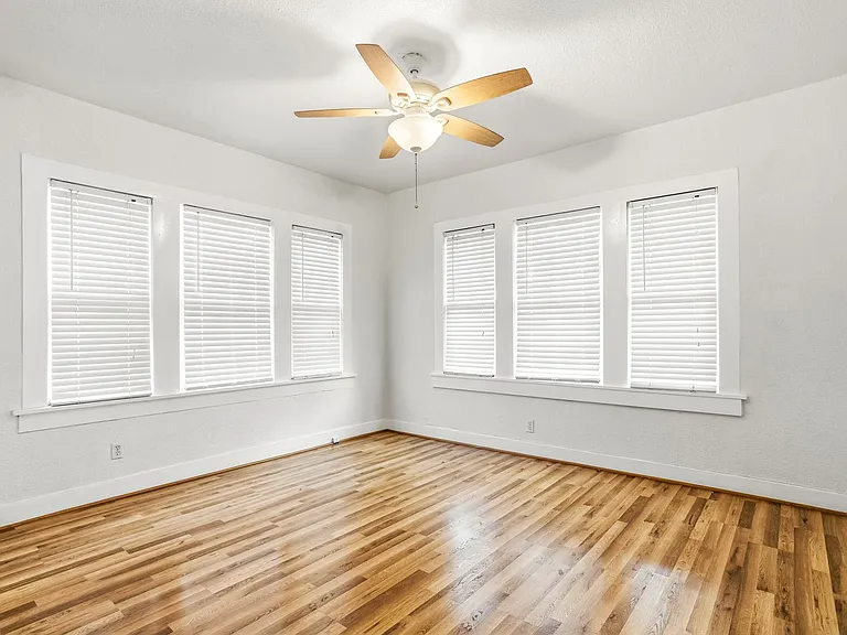 1705 Virginia Pl — Photo 17