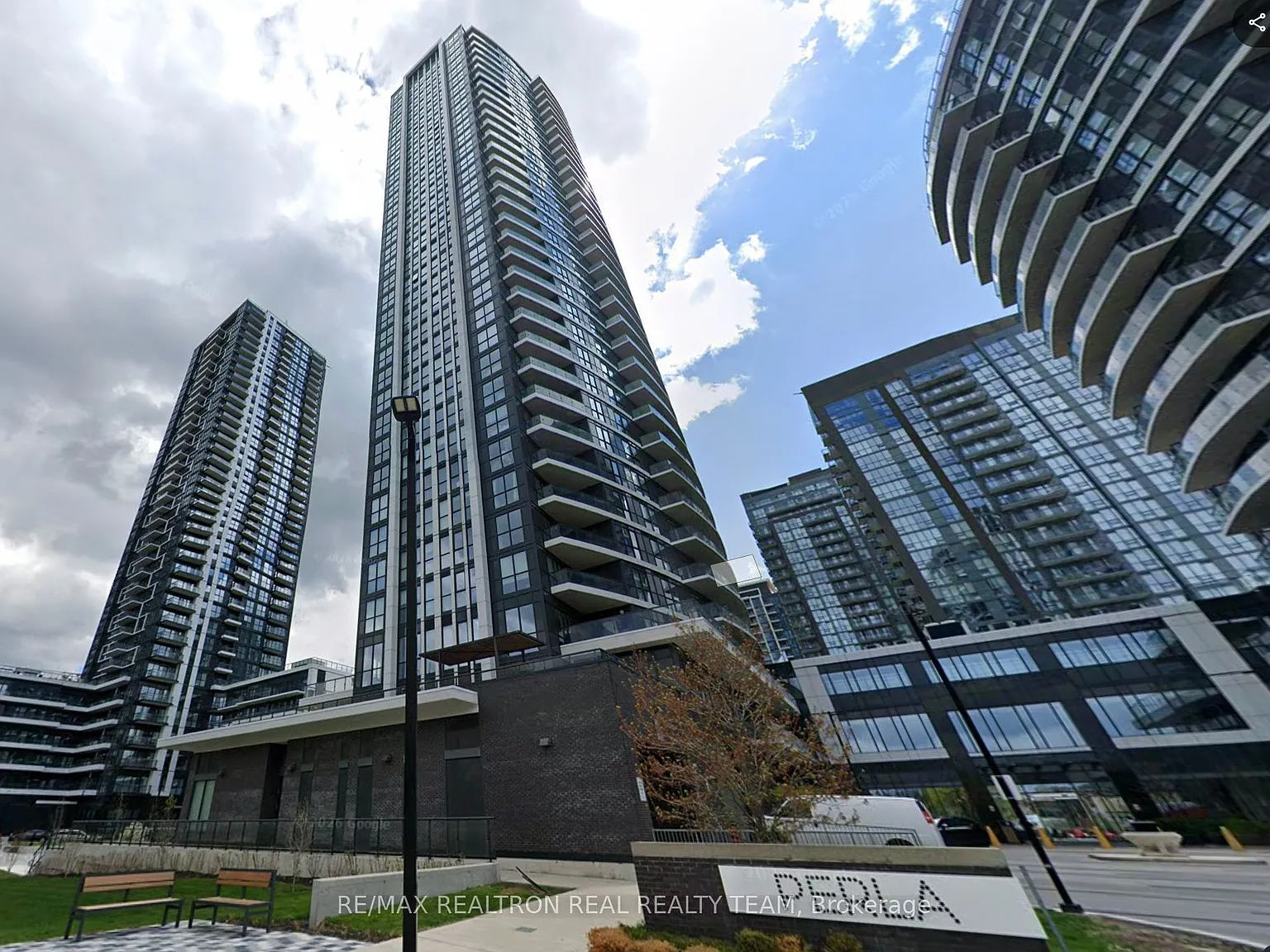 35 Watergarden Dr — Photo 2