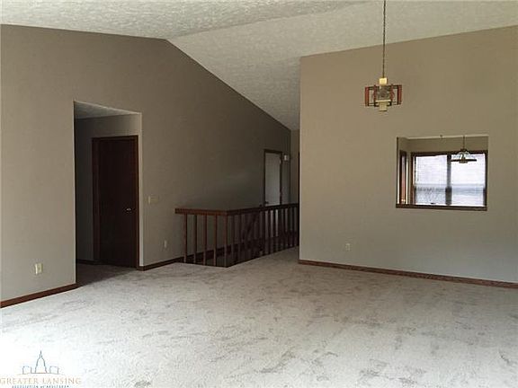 4th image of 2413 E Burcham Dr