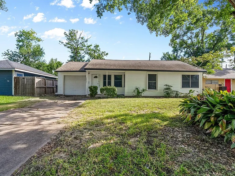 5023 Cosby St — Photo 3
