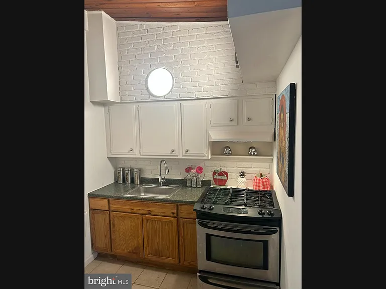 7401 18th Ave — Photo 3