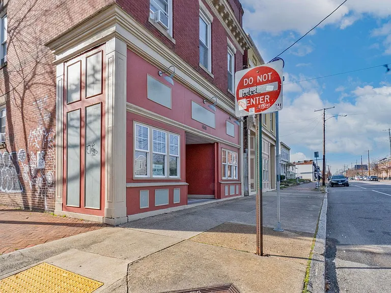 1601 W Cary St #1 — Photo 25