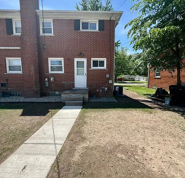 20351 E Eight Mile Rd — Photo 19