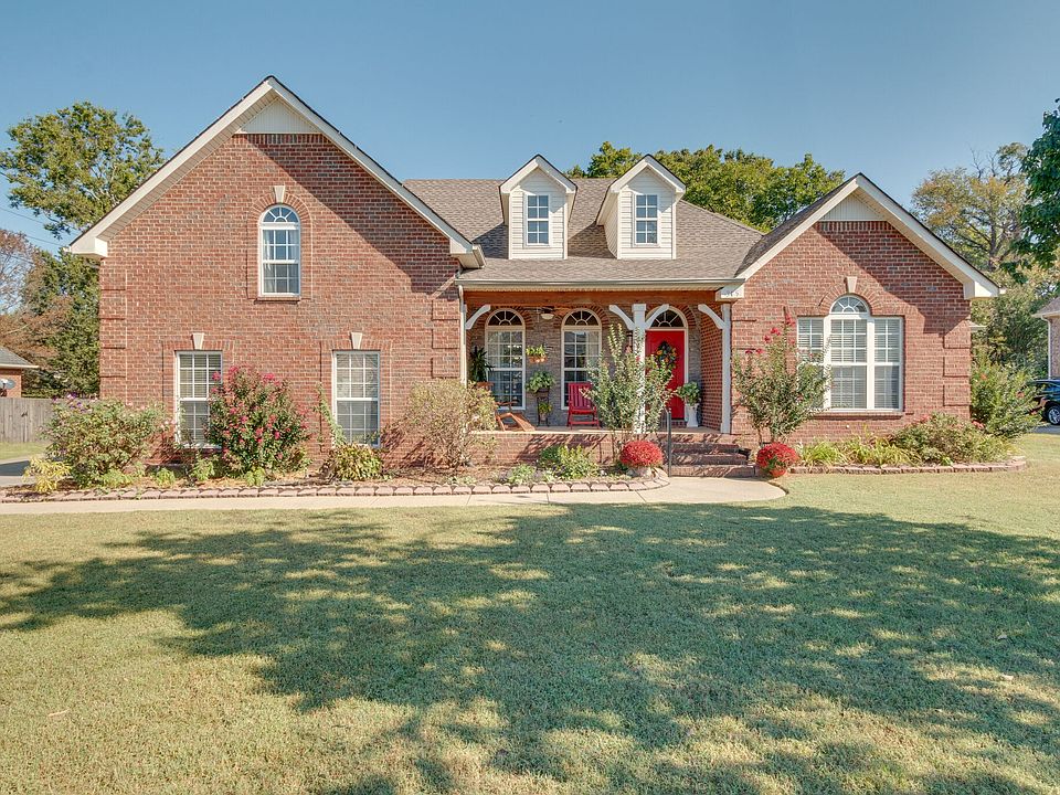 1st image of 315 Andy Johns Dr