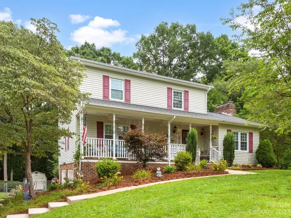113 Apple Blossom Dr, Morganton, NC 28655