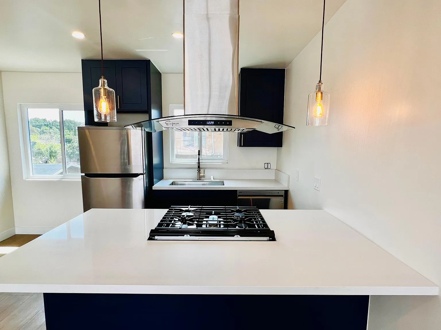 1 bed, 650 sqft, $2,395 — Photo 4