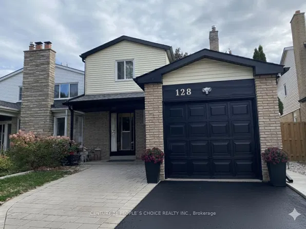 128 Greenwich Sq Unit 1, Toronto, ON M1J 3L3