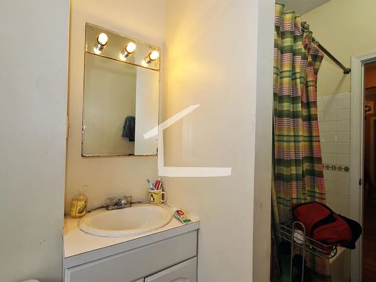 179 Harvard Ave #2B — Photo 4