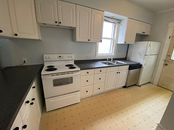 2nd image of 715 E Kingsley St