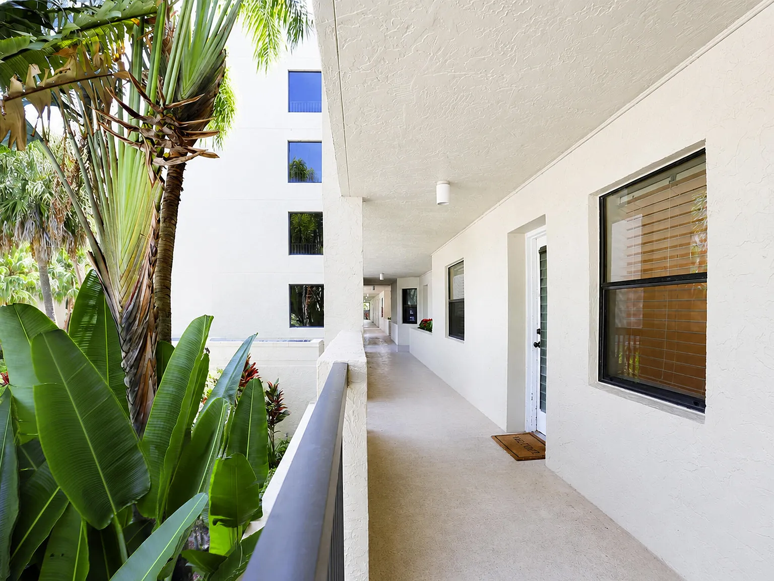 2 bed, 2.0 bath, 1140 sqft, $2,200 — Photo 3