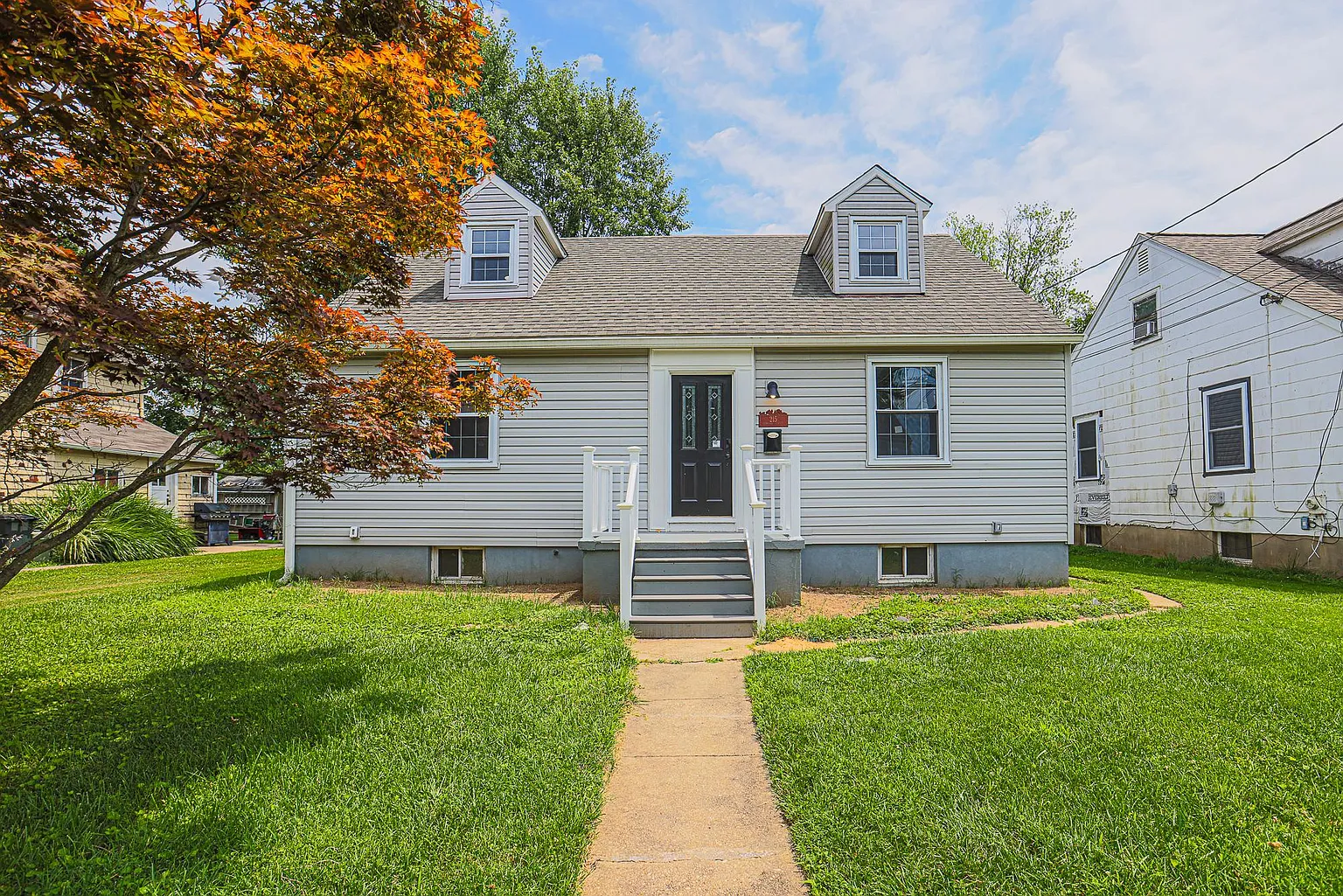 215 Edmund St photo 1