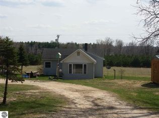 8040 E 12 Rd, Manton, MI 49663