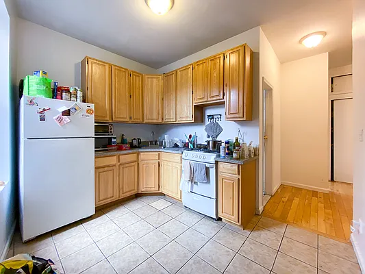 Rented by Compass | media 23