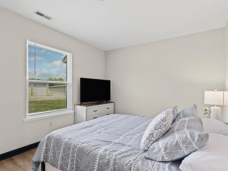 202 Nicholas Dr #B — Photo 5