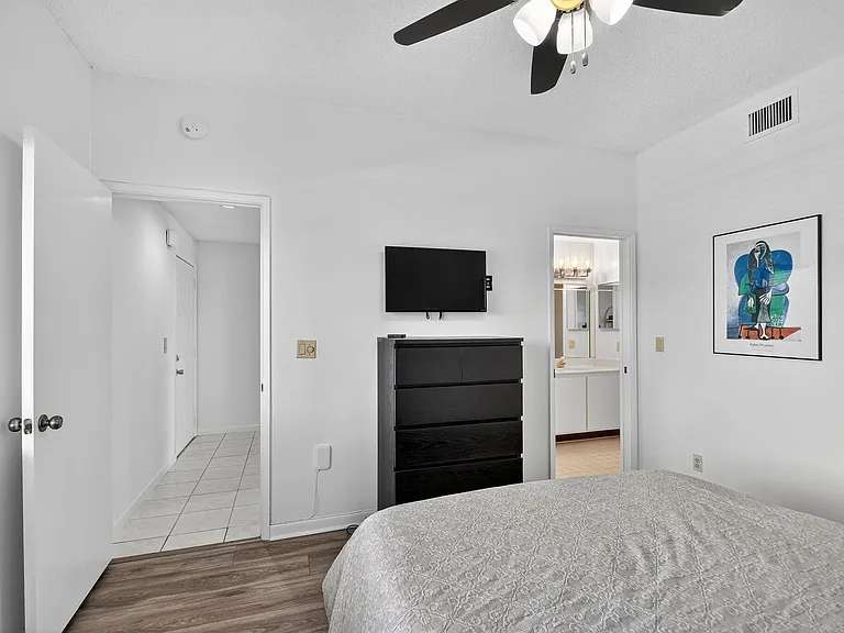 6193 Pointe Regal Cir #402 — Photo 29