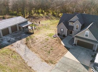 9512 S Corn Rd, Lone Jack, MO 64070