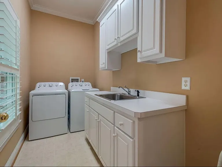 5468 Granny White Pike — Photo 15