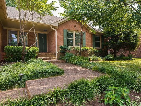 4th image of 2227 Winder Cir
