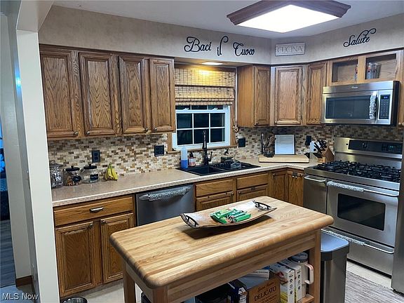 3rd image of 1407 Pepperwood Dr