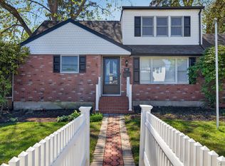 436 15th Street, West Babylon, NY 11704