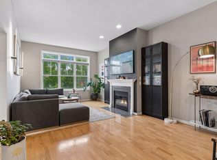724 25th St E, Minneapolis, MN 55404