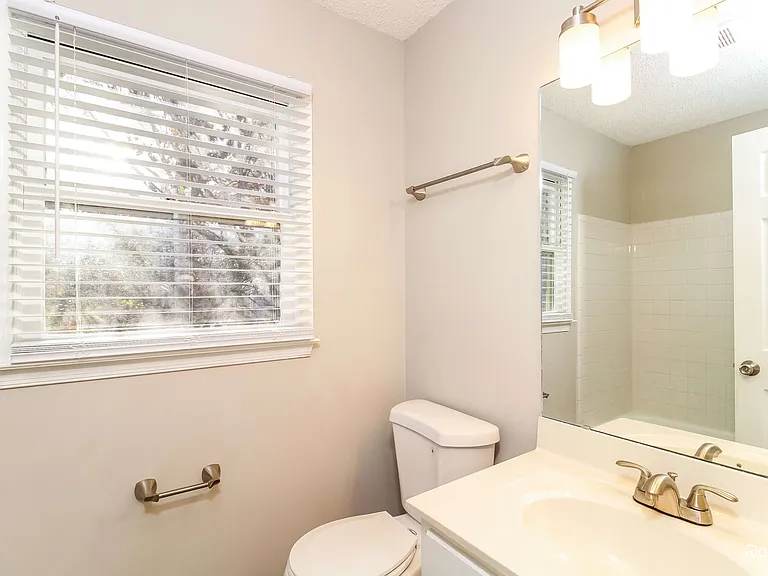 3605 Riverwood Ct — Photo 14