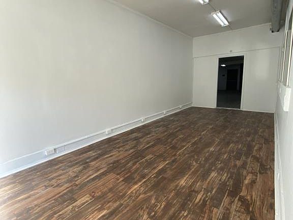 3rd image of 527 Cumberland St