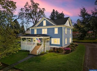336 Hill St, Silverton, OR 97381