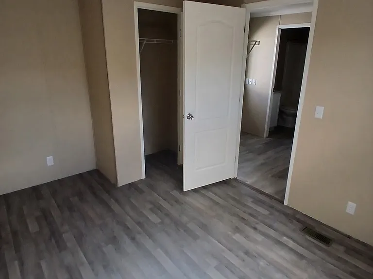 5415 Southern Ct #7 — Photo 3