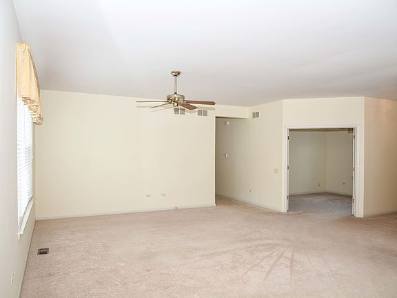 4th image of 12982 Applewood Dr