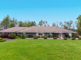 211 Nighthawk Ln, Roseburg, OR 97471