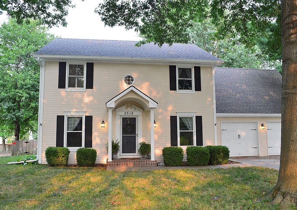 1st image of 2516 NE Remington Ct