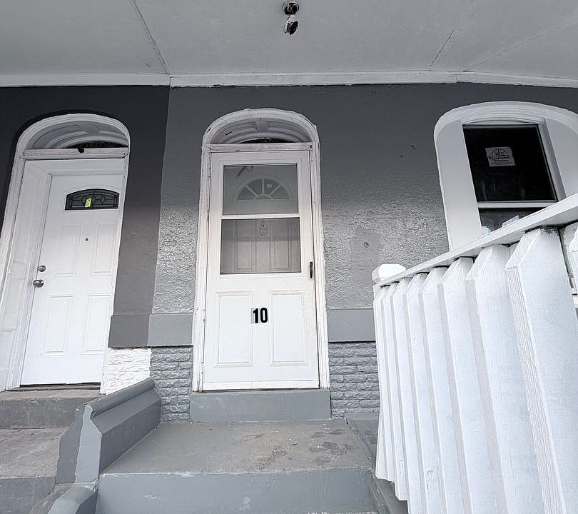 1st image of 10 Jarvis Pl #1