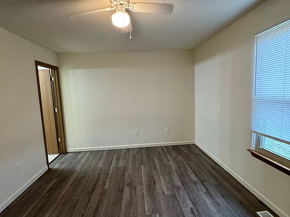2nd image of 1414 Greensboro Dr #1414