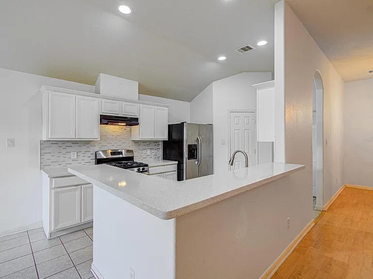 13335 Gardnerville St — Photo 11