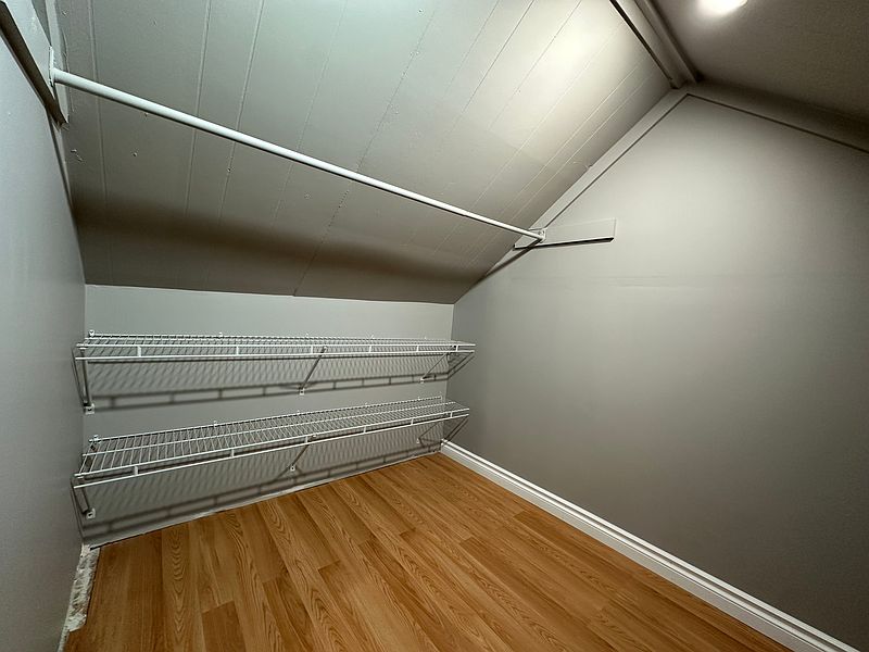 Winnipeg Apartment for rent - 2 Bedrooms — photo 22