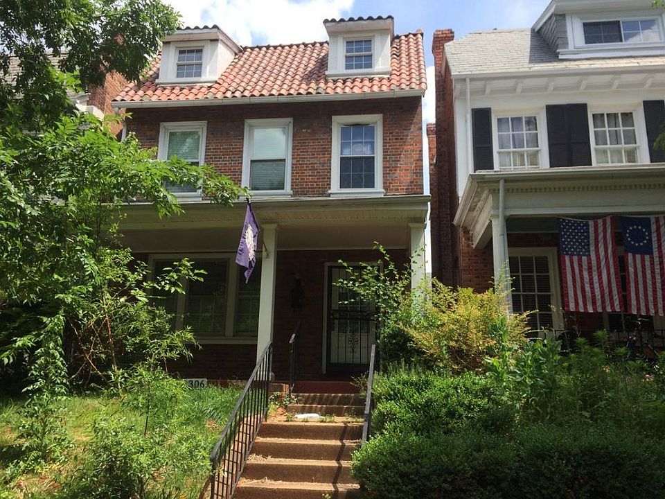 1st image of 2306 Rosewood Ave