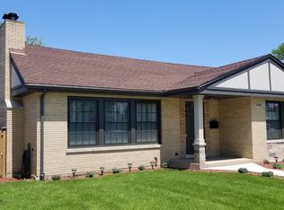 5040 Lunt Ave, Skokie, IL 60077