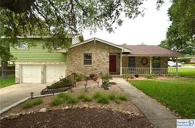1st image of 600 Franklin Dr