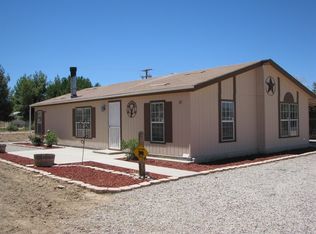 8240 Deep Creek Rd, Apple Valley, CA 92308