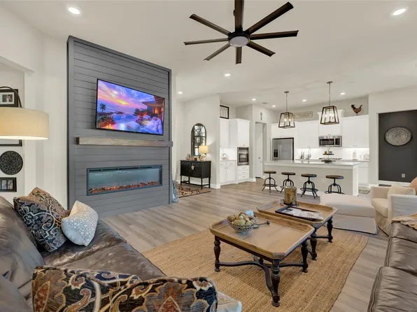 1730 Bella Vis, Canyon Lake, TX 78133