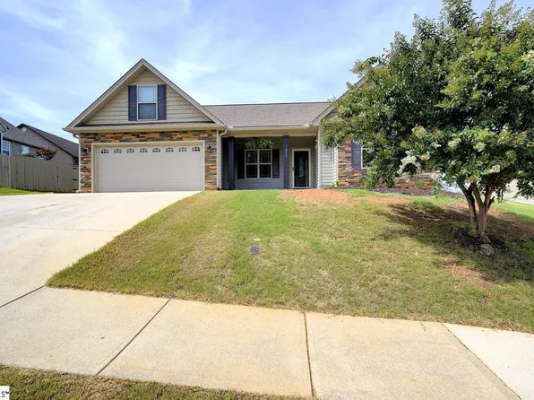 411 Shoreline Blvd, Boiling Springs, SC 29316