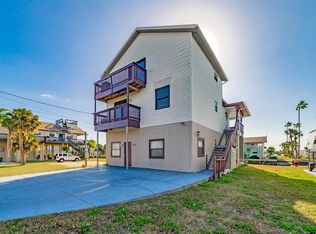 6432 Driftwood Dr, Hudson, FL 34667