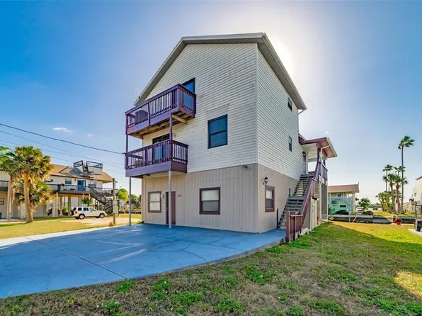 6432 Driftwood Dr, Hudson, FL 34667