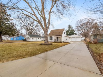 623 Grand Blvd, Evansdale, IA, 50707