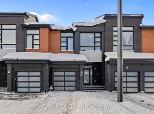 335 Wabasso Ln, Ottawa, ON K1T 0T2