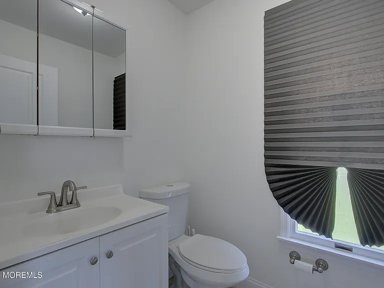 220 Branch Ave — Photo 26