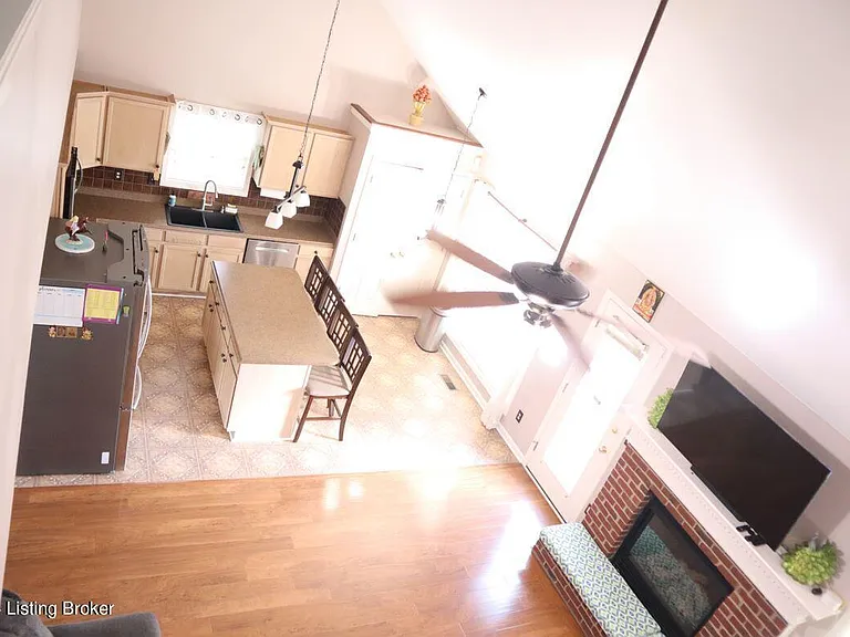 10129 Spring Gate Dr — Photo 18